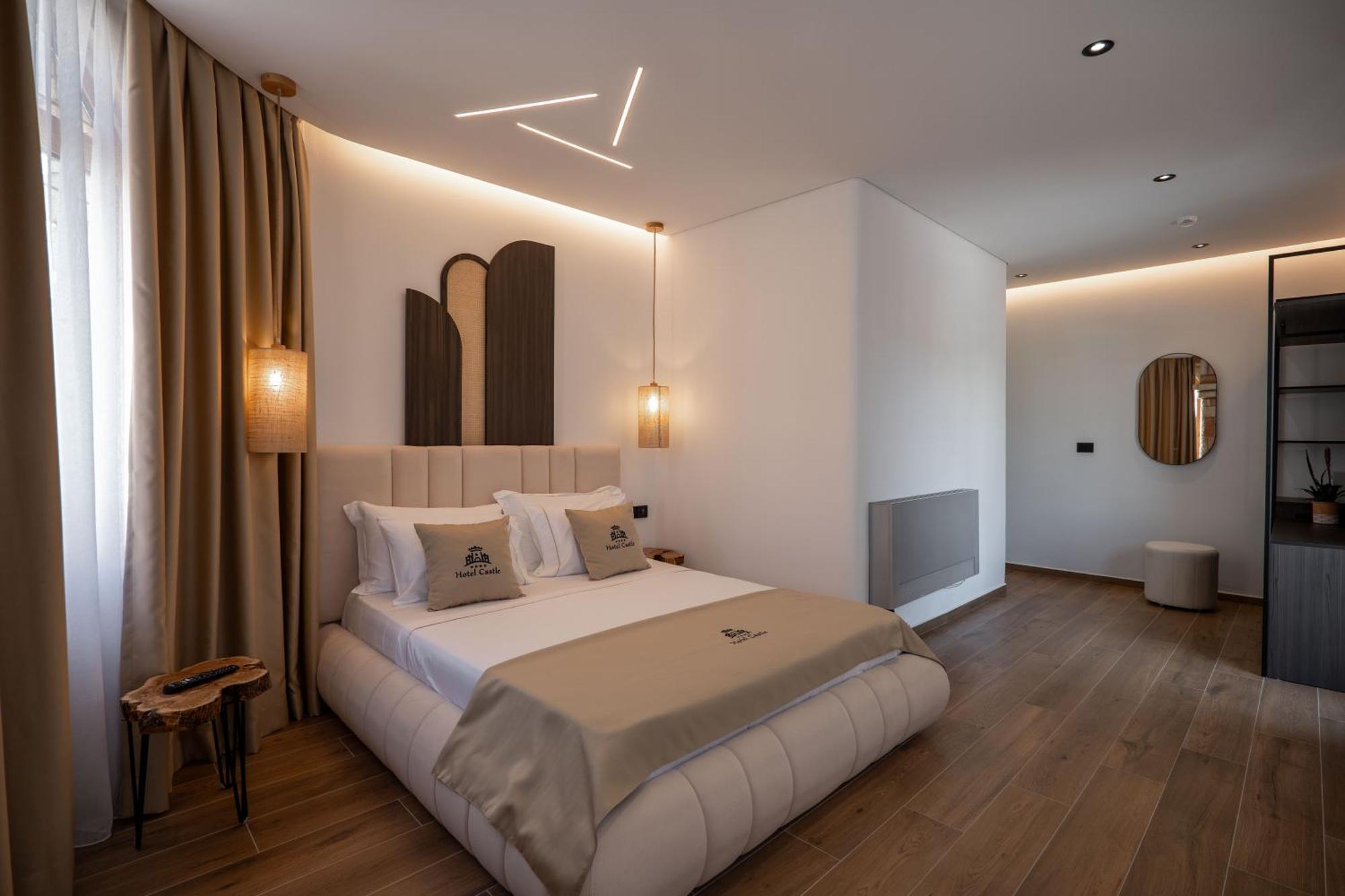 Large Double Room
